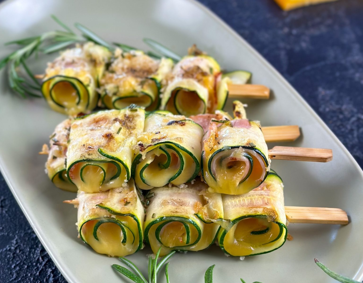 Zucchini Röllchen gefüllt mit Käse und Schinken - Beemsterkaas Deutschland