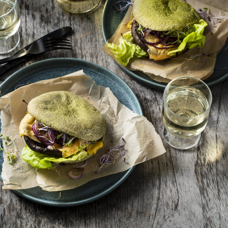 Portobello-Cheeseburger mit Beemsterlite Pikant