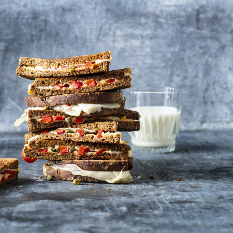 Privat: Tosti Beemster Geitenkaas met paprika en kappertjes